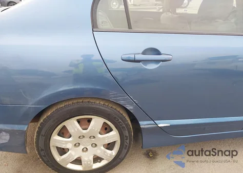 2008 Honda Civic Lx z USA, uszkodzony, nr VIN 2HGFA16528H528227